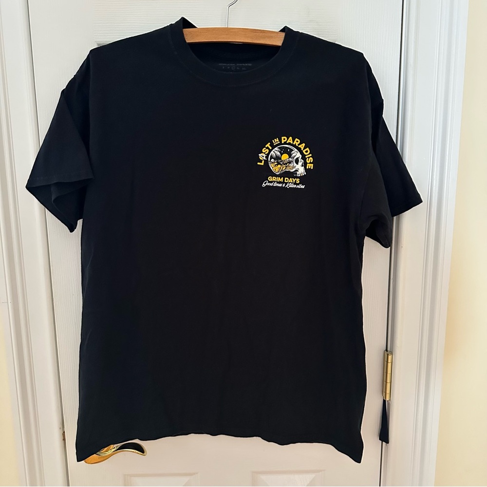 Grim Days, Mens Black Short Sleeve Graphic Tee, Size Large